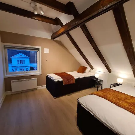 Appartamento Charming Penthouse Near Center, 2-br, King Bed, Stavanger